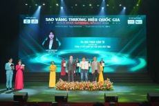 doanh nh n mai phan c   m t      t ng gi  m     c c ng ty c  ph  n d y c  p   i n vi t th  i vinh d  nh  n gi   i sao v  ng doanh nh n qu  c gia 2026