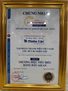 kh   ng   nh t  m v  c th   ng hi u vi t  b  t bi thi  n l c nh  n gi   i th   ng    th   ng hi u h ng    u asean 2025    danh gi  