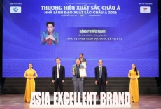 th  c s       ng ph    c m  nh       c vinh danh    nh   qu   n tr   chi   n l    c trong ph  t tri n gi  o d c v   du h  c to  n c  u   