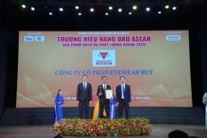 c ng ty c  ph  n eyewear hut vinh d     n nh  n gi   i th    ng s   n ph   m d  ch v  ch  t l    ng v  ng h  ng     u asean 2025