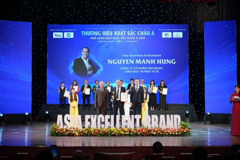  ng nguy n m  nh h ng nh   l  nh     o xu  t s  c ch u    2025   ng    i khai m   nh ng gi   tr   gi  o d c m  i cho th    h  t   ng lai