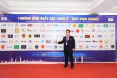 tc team vinh d  nh  n gi   i th    ng th   ng hi u xu  t s  c ch u      th  i b  nh d   ng 2025