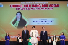 b   tr  nh di u th  y    gi  m     c     o t  o golden life academy vinh d  nh  n gi   i th    ng    nh   gi  o d c v       o t  o xu  t s  c asean 2025   