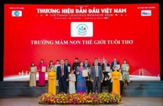 tr    ng m  m non th    gi  i tu i th     kh   ng     nh v   th    top 10 th   ng hi u gi  o d c m  m non d   n     u vi t nam 2026