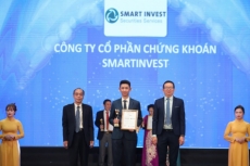 chung khoan smart invest  aas  nhan giai thuong top 10 thuong hieu hang dau asean nam 2023